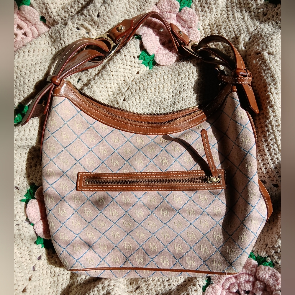 Dooney & Bourke logo fabric bag